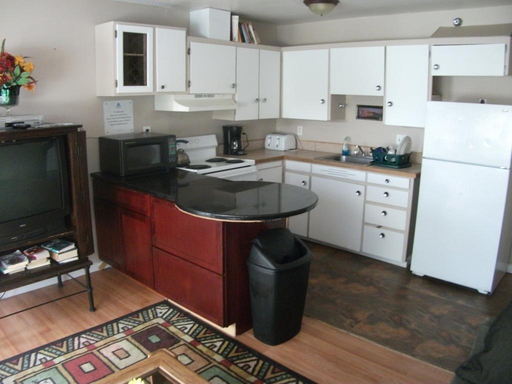 Bent Prop Inn And Hostel Of Alaska - Midtown Anchorage Zimmer foto