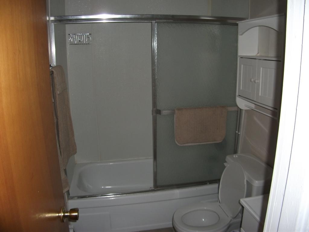 Bent Prop Inn And Hostel Of Alaska - Midtown Anchorage Zimmer foto